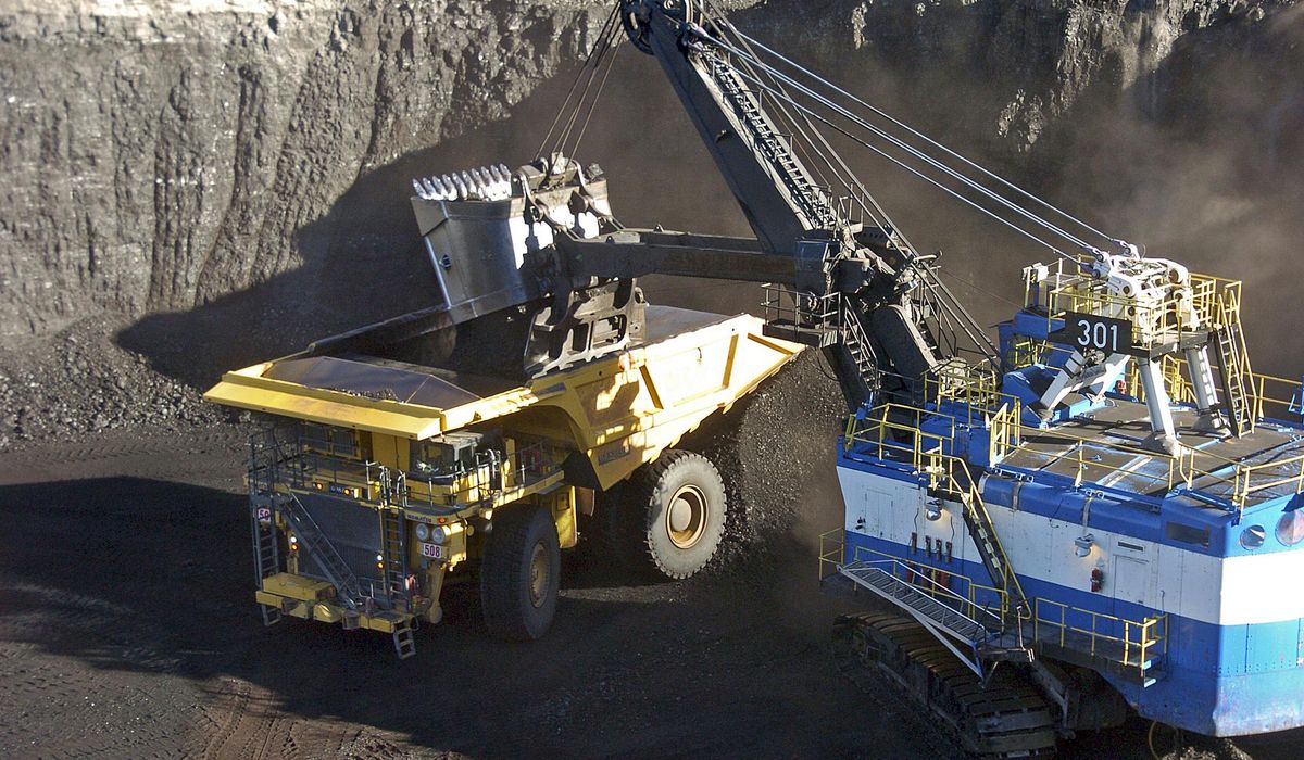 Trump throws $625 million lifeline to coal industry and opens federal lands to mining