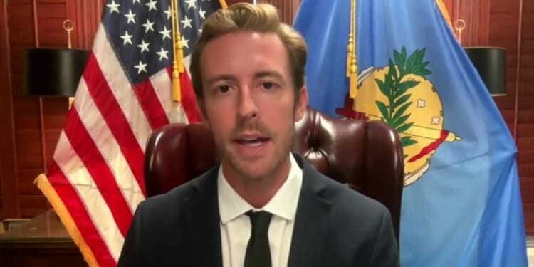 Bold Oklahoma school superintendent resigns for new role, vows to ‘destroy’ the teachers unions