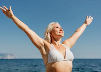 California Mom Strips Down to Just a Bikini During School Board Meeting in Policy Protest [WATCH]