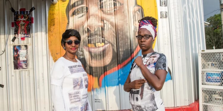 Chicago Teachers Union Memorializes Convicted Cop-Killing Communist