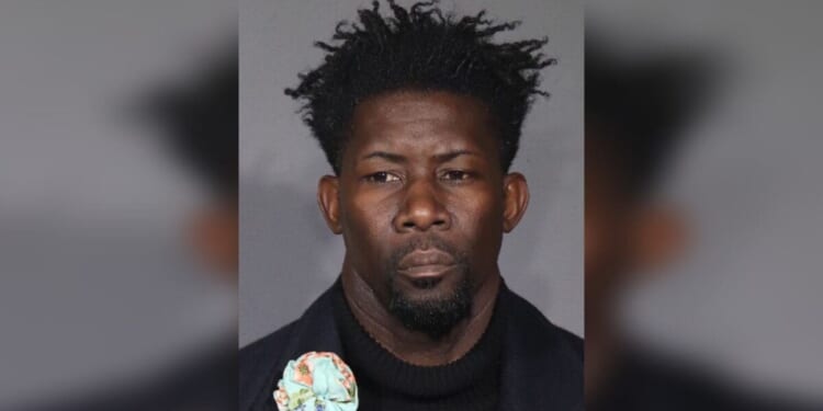 Dems take a stand in support of pistol-packing illegal alien leading Des Moines public schools