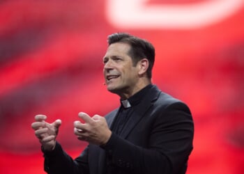 Father Mike Schmitz to launch new podcast on corporal works of mercy