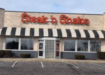 Georgia ‘Steak ‘n Shake’ owner draws spotlight over billboard honoring Charlie Kirk