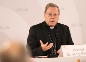 German bishops debate same-sex blessings amid Church crisis