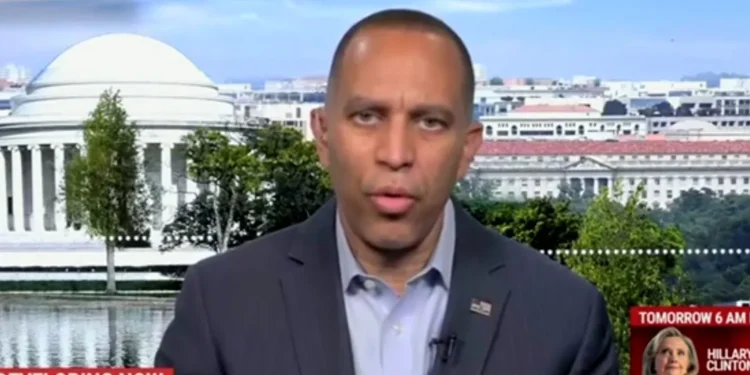 Hakeem Jeffries Claims Americans Have Concluded Trump Has ‘No Interest In Making Their Lives Better’