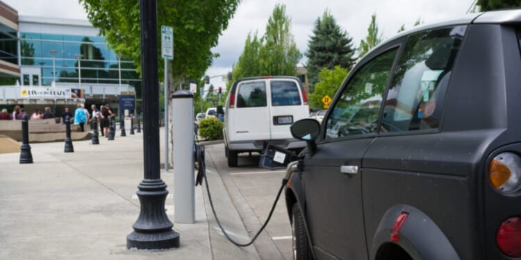 Major auto companies reportedly race to save sunsetting tax credit for green boondoggles