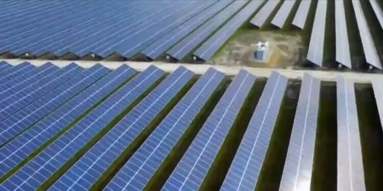 Over $2B California solar plant built to last, now closing over inefficiency