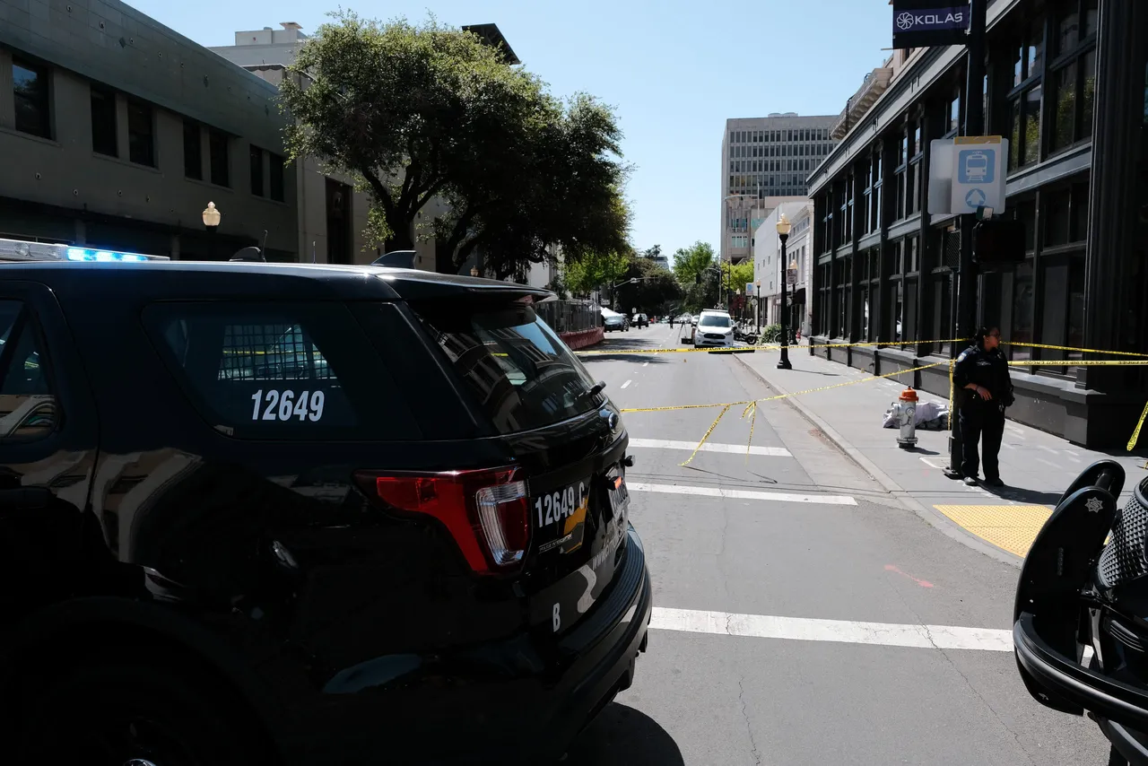Police work the scene on the corner of 10th and J street after a shooting that occurred in the early morning hours on April 3, 2022 in Sacramento, California. (Photo by David Odisho/Getty Images)