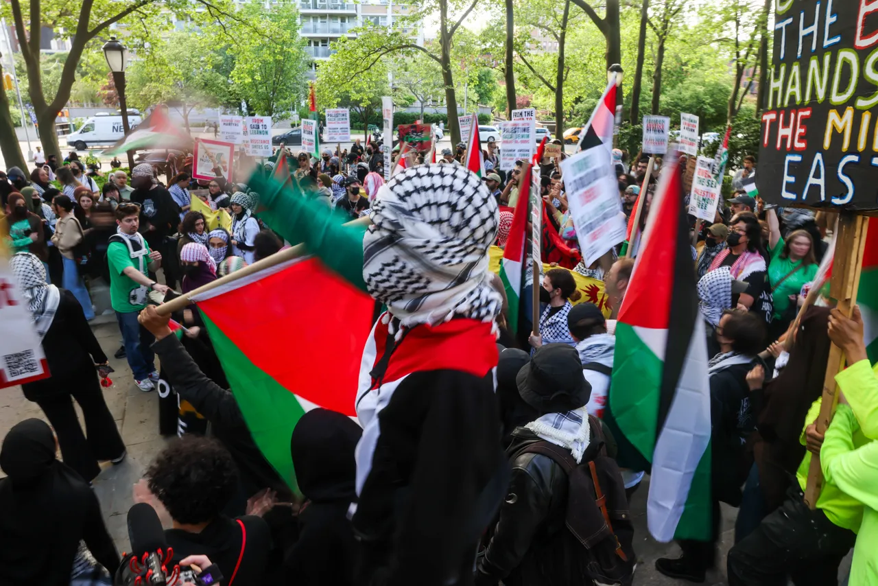 NEW YORK, NEW YORK - MAY 15: Pro-Palestinian protesters participate in a Nakba Day rally and march on May 15, 2025 in the Brooklyn borough of New York City. A heavy police presence surrounded the protesters throughout the rally and march. Nakba Day, which means “catastrophe” in Arabic, is an annual day of commemoration for Palestinians to mark the expulsion from land that now makes up parts of greater Israel, which occurred during the 1948 Arab-Israeli War. (Photo by Spencer Platt/Getty Images)