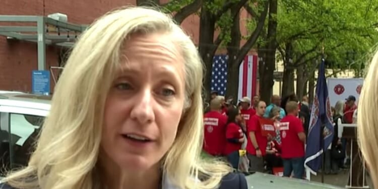 Virginia’s Early Vote Favors Winsome Earle-Sears | The American Spectator