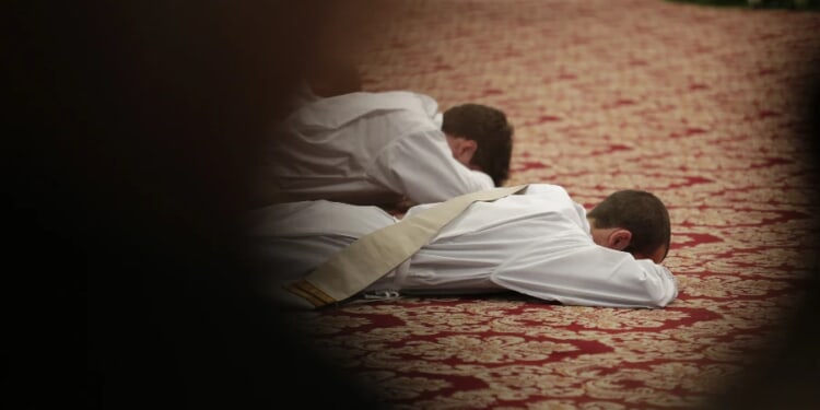 Seminary administrators weigh in on downward trends 