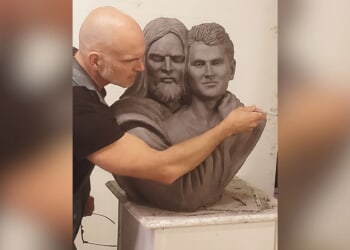 Sculpture of Jesus and Charlie Kirk to be installed at Ave Maria University