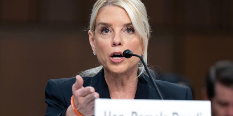 Attorney General Bondi challenges Democrats to let go of 'hate' for Trump