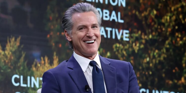 Newsom Vetoes Raise For Firefighters As LA Blaze Recovery Remains Frozen