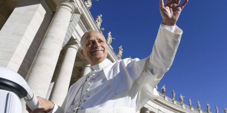 Pope Leo XIV commends Catholic Charities USA’s ministry to migrants, refugees