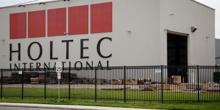 Company abandons proposal to store nuclear waste at site in New Mexico