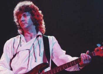 Legendary ‘Days Of Future Passed’ Bassist John Lodge Dies At 82