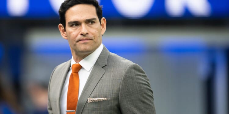 Ex-NFL QB Mark Sanchez released from custody a week after parking fight arrest and stabbing