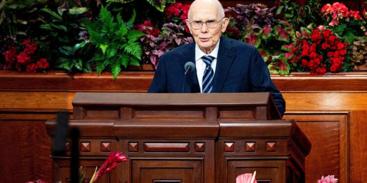 Dallin H. Oaks selected to lead Mormon church, former Utah Supreme Court justice