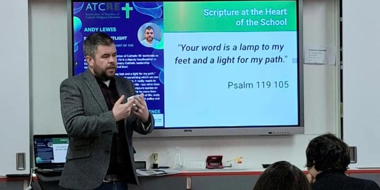 Religious education experts: Bursary cut is ‘huge blow’ to Catholic schools in UK