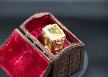 Priest’s collection of ‘old, rare and unique’ papal artifacts coming to Mall of America