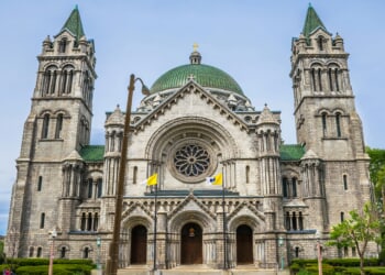 Missouri court says man can sue St. Louis Archdiocese over abuse he repressed for decades