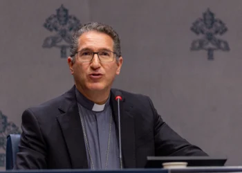 In second report, Vatican minor commission urges listening, reparations for abuse victims