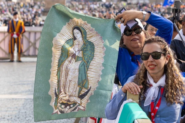A pilgrim with the image of the Virgin of Guadalupe, who appeared to the Indian St. Juan Diego in 1531. Credit: Daniel Ibañez/EWTN News