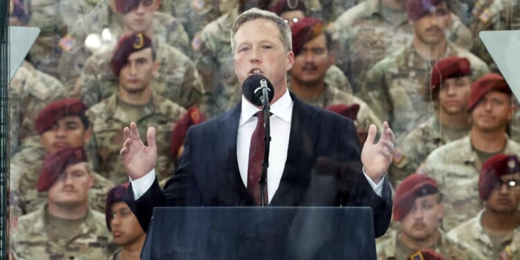 New communications tech the linchpin for modern warfighters, Army secretary says