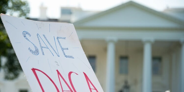 U.S. bishops warn of looming court order in Obama-era immigration program