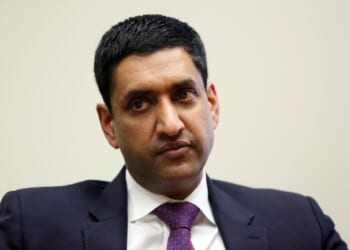 Ro Khanna Clings to His Commie Crush, the Cop-Hating Race-Baiter, as Maine Dems’ Nepo Nightmare Implodes – Twitchy