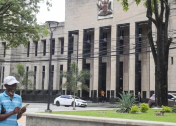 Embassy in Trinidad warns Americans to avoid government buildings amid US-Venezuela tensions