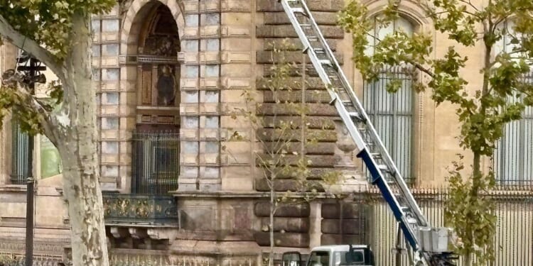 Bold thieves strike Louvre in brazen jewel heist as the world's most visited museum shuts