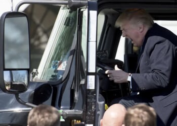 More Cash Flows Into American Truckers’ Pockets As Trump Cracks Down On Foreign Drivers