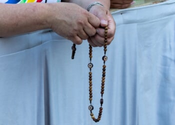 Most Catholics say religion has a positive influence on American life, poll shows