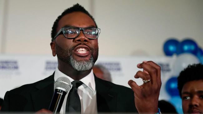 Chicago Mayor Brandon Johnson Scolds Journo for Using 'Sci-Fi' Term Instead of 'Undocumented Individuals' – Twitchy