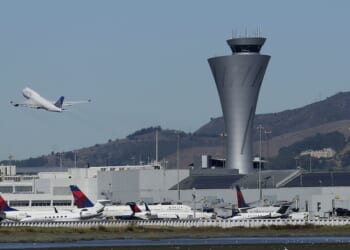 Democrats Ground Air Traffic Controllers’ Paychecks, Prioritize Politics Over Planes – Twitchy