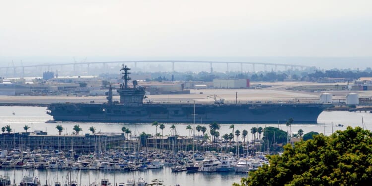 Navy helicopter, fighter from USS Nimitz lost within 30 minutes
