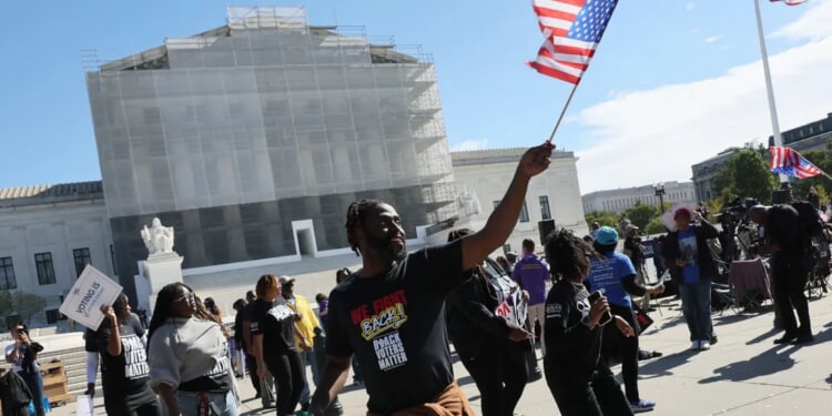 How This SCOTUS Term Could Boost Republican Efforts Before Midterms