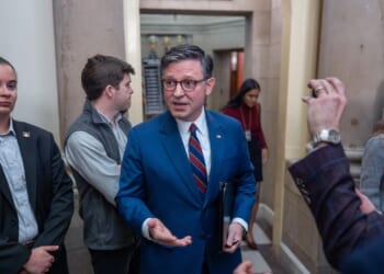 Mike Johnson calls out Democrats for keeping the government closed: 'Just go do your job'