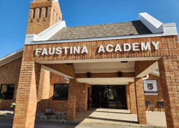 Texas Catholic school bans social media, sees students thrive with parent support