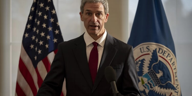 A ‘silent majority’ of U.S. Catholics support Trump’s immigration enforcement efforts, experts say