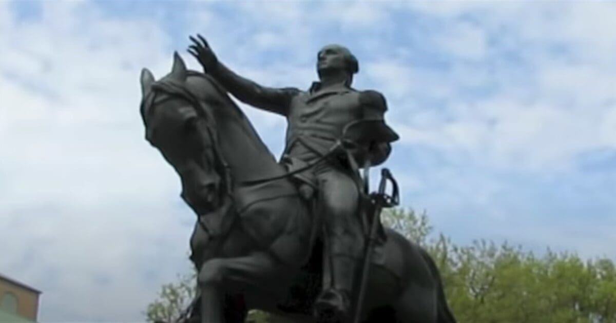 At Trump’s request, White House adds George Washington statue to Rose Garden