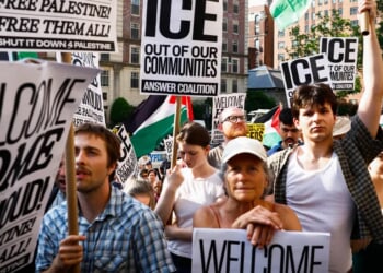 Bill Maher Blasts Silent ‘Keffiyeh-Wearing College Kids’ Following Hamas Killings