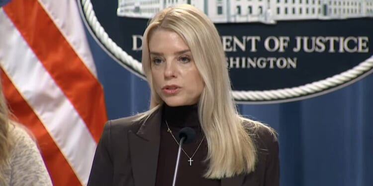 Bondi slams Dem lawmakers for setting up new ICE-tracker that will put agents in more danger