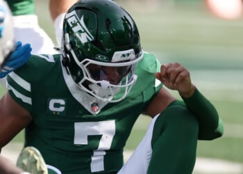 Brawl Erupts In Panthers, Jets Game After Incredibly Vicious Late Hit On Justin Fields