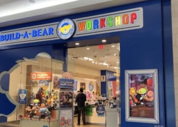 Build-A-Bear manager refused to name stuffed animal after Charlie Kirk, mom took action