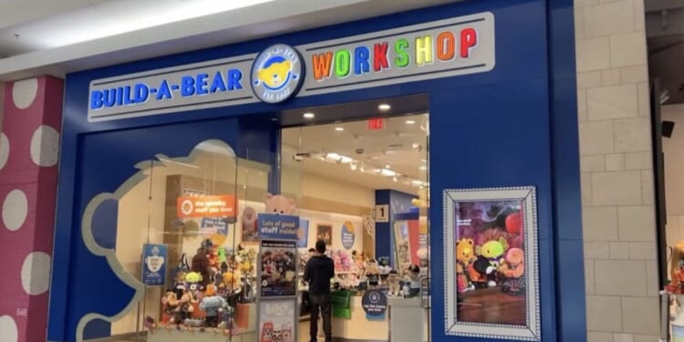 Build-A-Bear manager refused to name stuffed animal after Charlie Kirk, mom took action