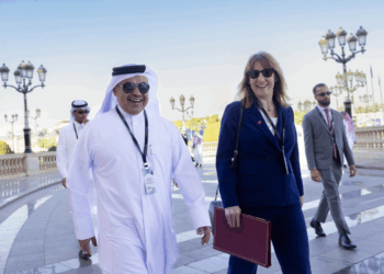 Caption Contest (Shady Behaviour Edition)