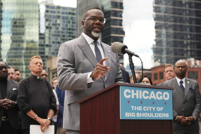 Chicago Mayor Brandon Johnson Says He’s ‘Defending Humanity’ from Trump – Twitchy